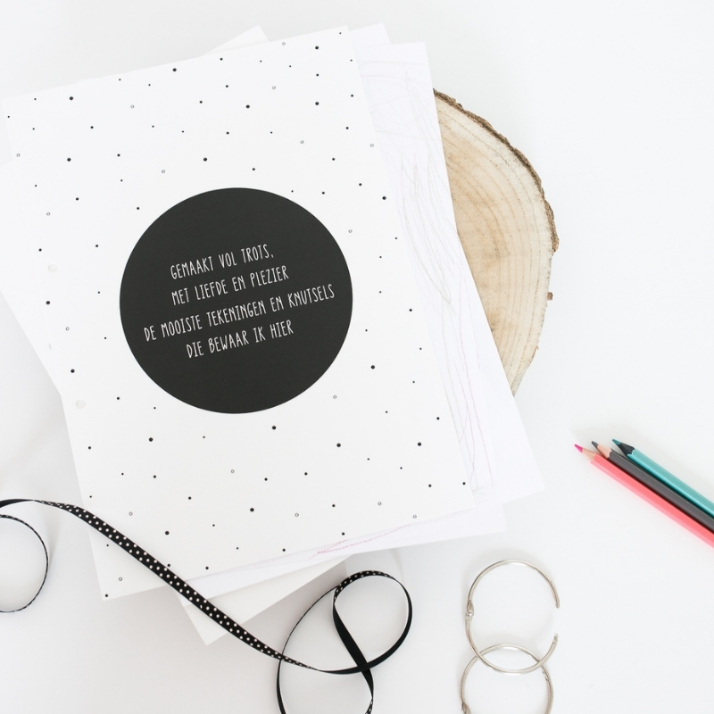 Bewaarbundel tekeningen gemaakt vol trots